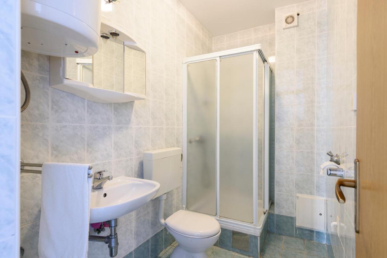 Apartments Golubic Sveti Petar  Extérieur photo