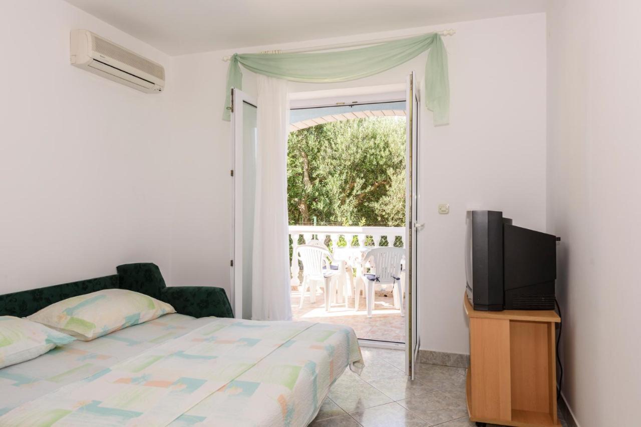Apartments Golubic Sveti Petar  Extérieur photo
