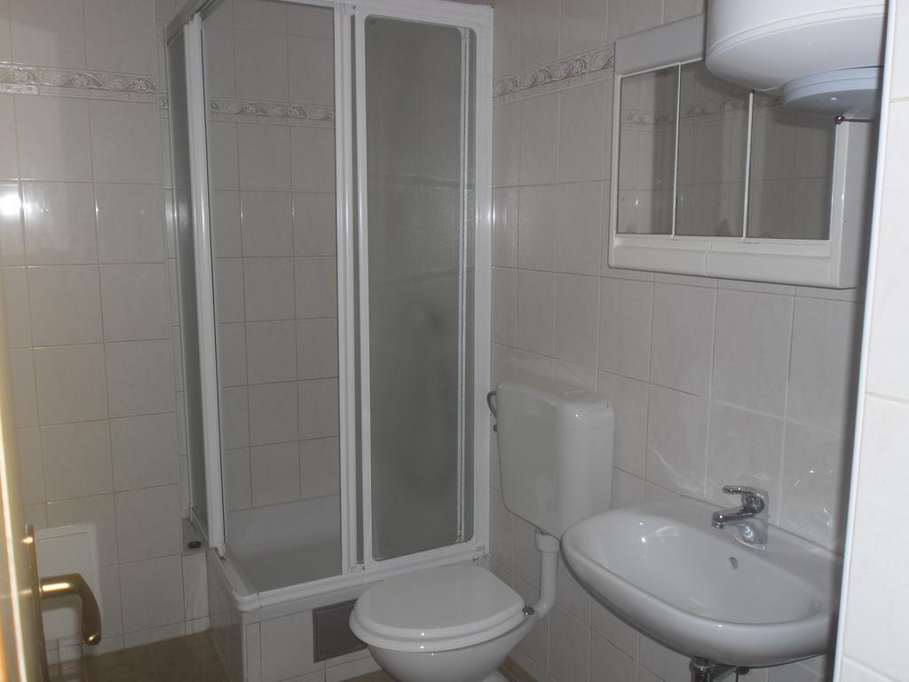 Apartments Golubic Sveti Petar  Chambre photo