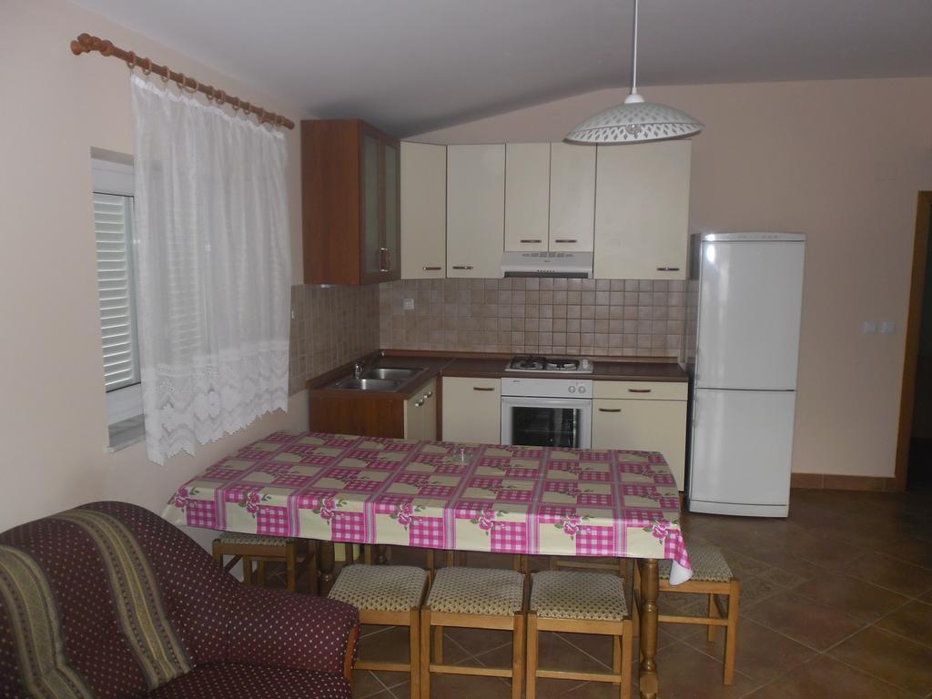 Apartments Golubic Sveti Petar  Chambre photo